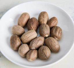Nutmeg whole/Jaifal